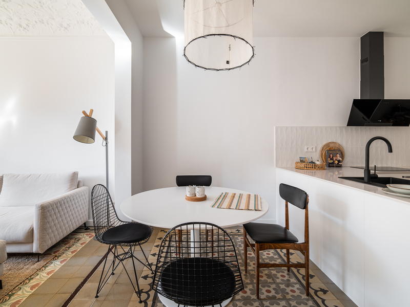 Formidable y luminoso piso reformado en finca modernista del Eixample — foto 6