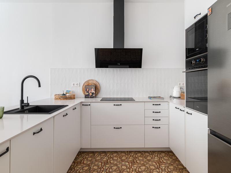 Formidable y luminoso piso reformado en finca modernista del Eixample — foto 7