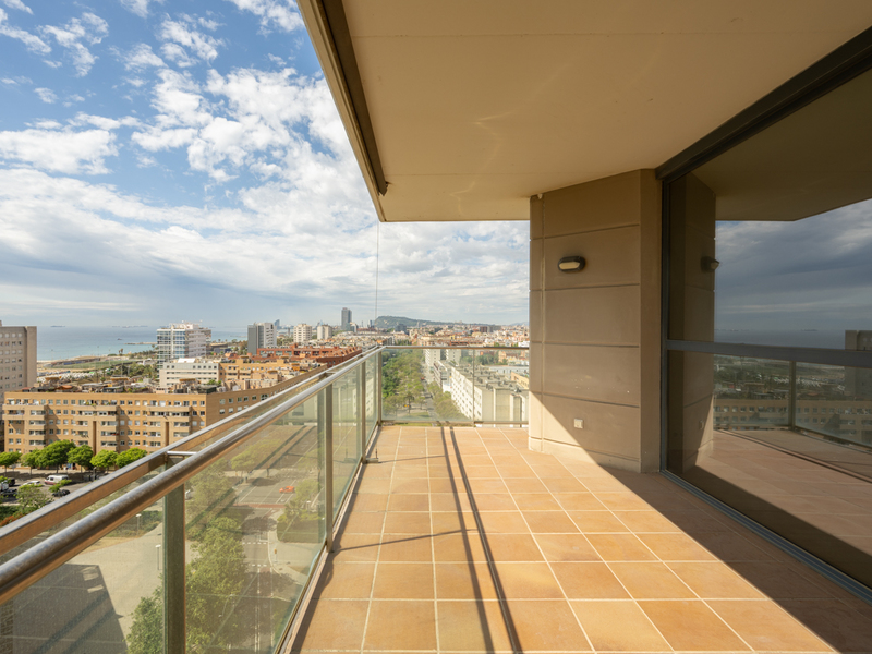 Fabuloso piso con terraza y espectaculares vistas en Diagonal Mar — foto 5