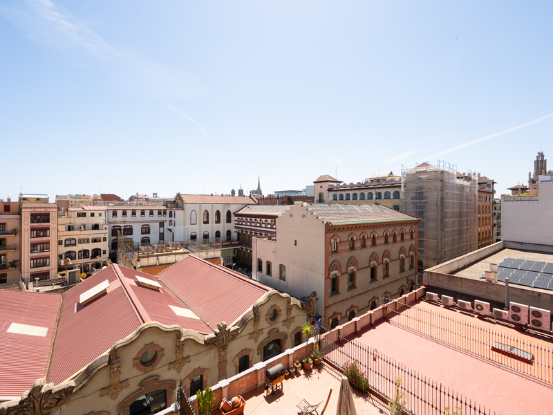Excelente y amplio piso reformado a estrenar entre Eixample y El Born — foto 8