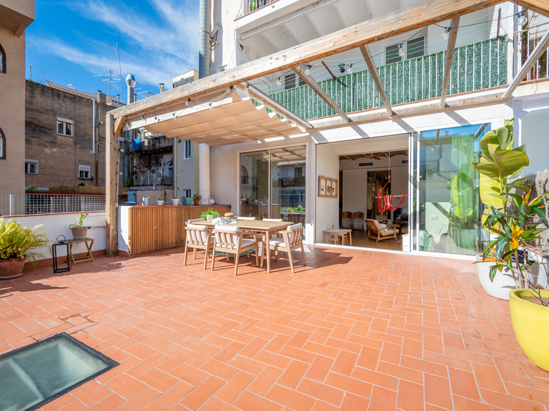 Increíble piso reformado con elementos originales y gran terraza en Gracia — foto 8