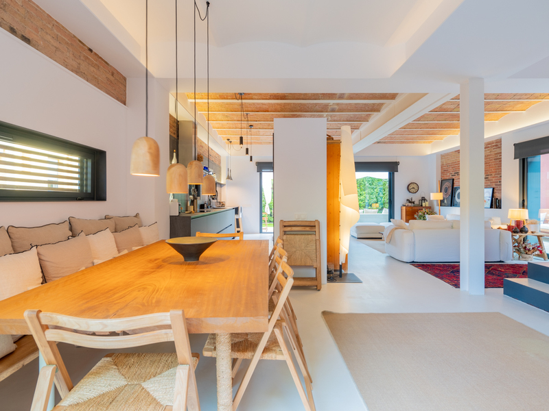 Impresionante casa de obra nueva con jardín y piscina — foto 8