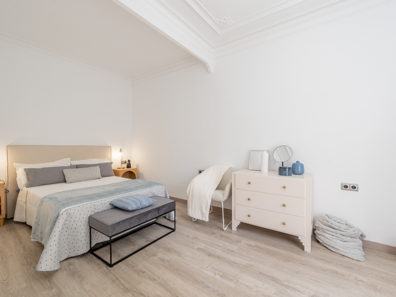 Fantástico piso reformado a estrenar en finca regia entre Eixample y El Born — foto 7