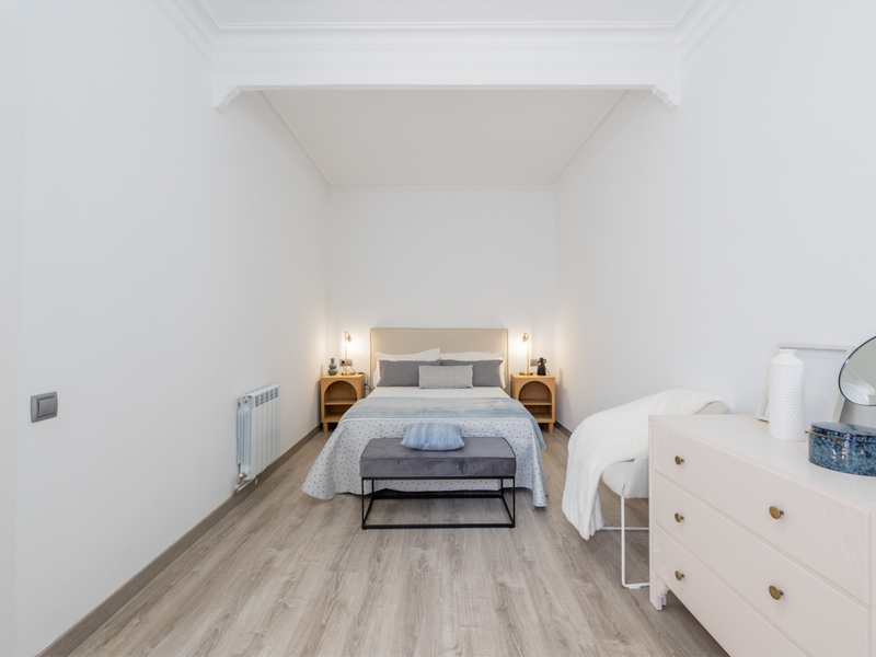 Fantástico piso reformado a estrenar en finca regia entre Eixample y El Born — foto 8