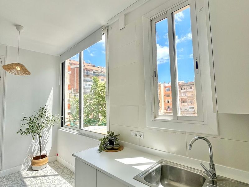Estupendo y tranquilo piso con 3 habitaciones en finca regia del Eixample — foto 5