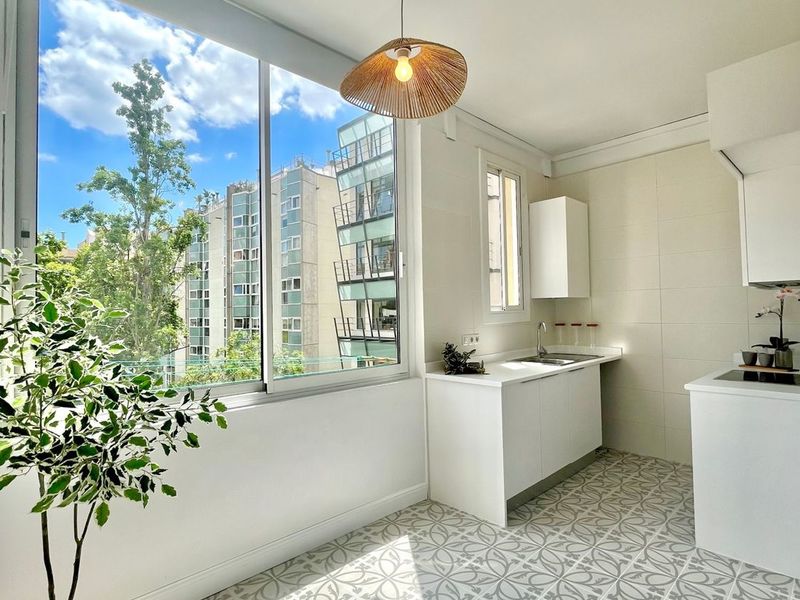 Estupendo y tranquilo piso con 3 habitaciones en finca regia del Eixample — foto 7