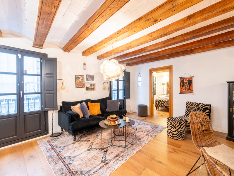 Precioso piso amueblado con elementos originales en el Barrio Gótico — foto 2