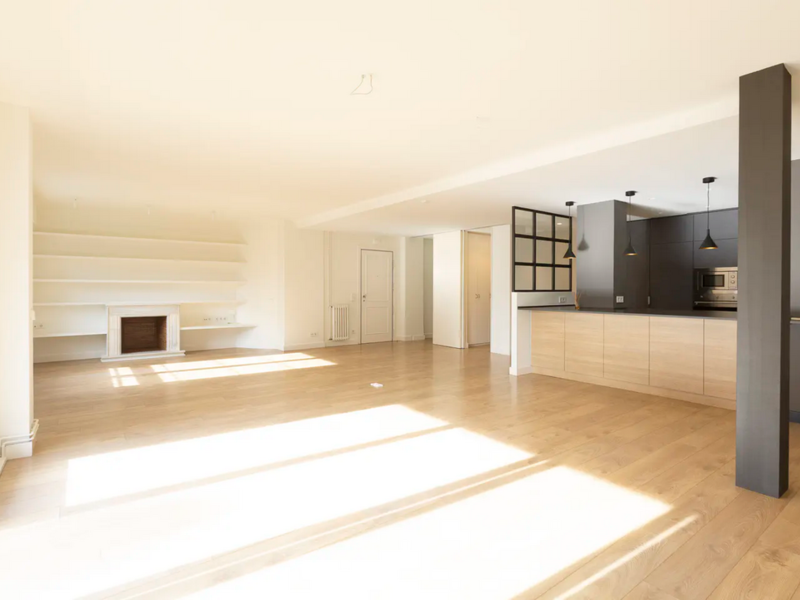 Fabulosa y amplia vivienda reformada con terrazas en La Bonanova — foto 9